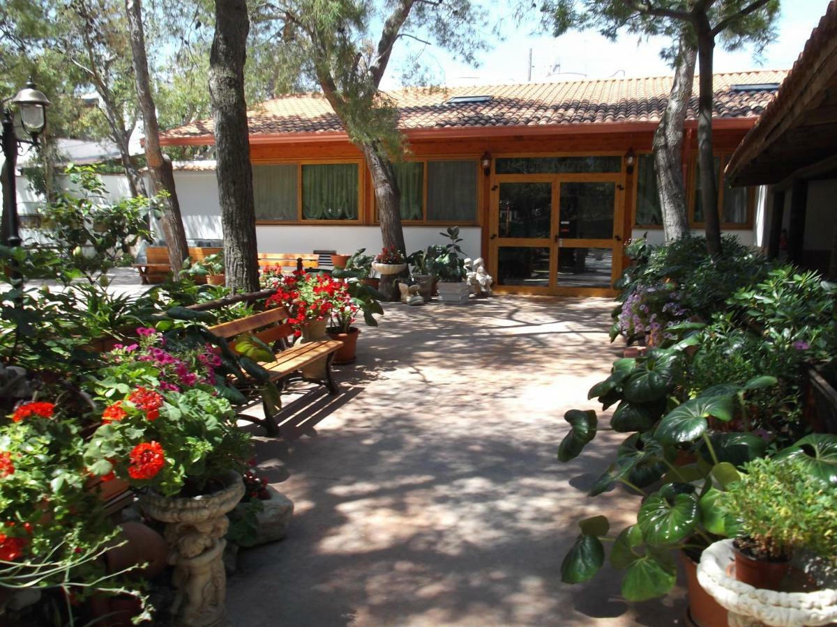 רודי גרגניקו Residence Village Lido Del Gargano מראה חיצוני תמונה